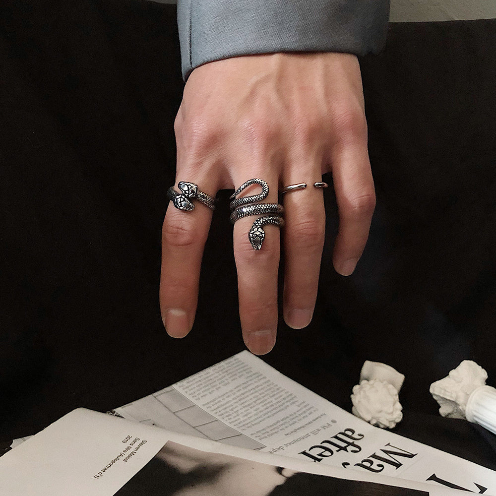 Dark Wind Snake Pattern Ring