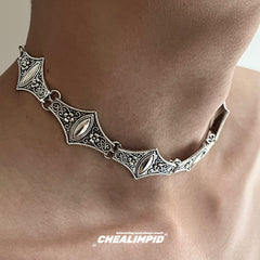 Vintage Palace Style Elegant Necklace