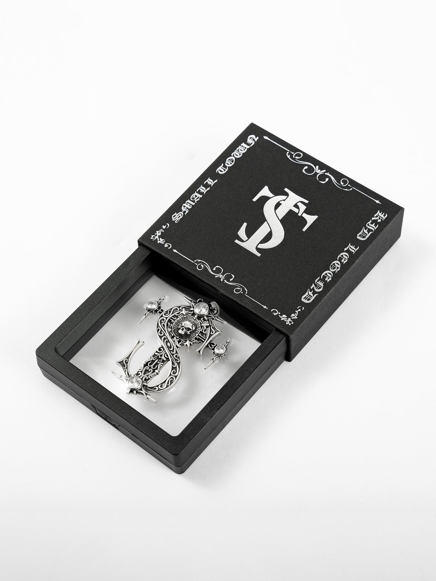 Medieval Skull Pendant Necklace