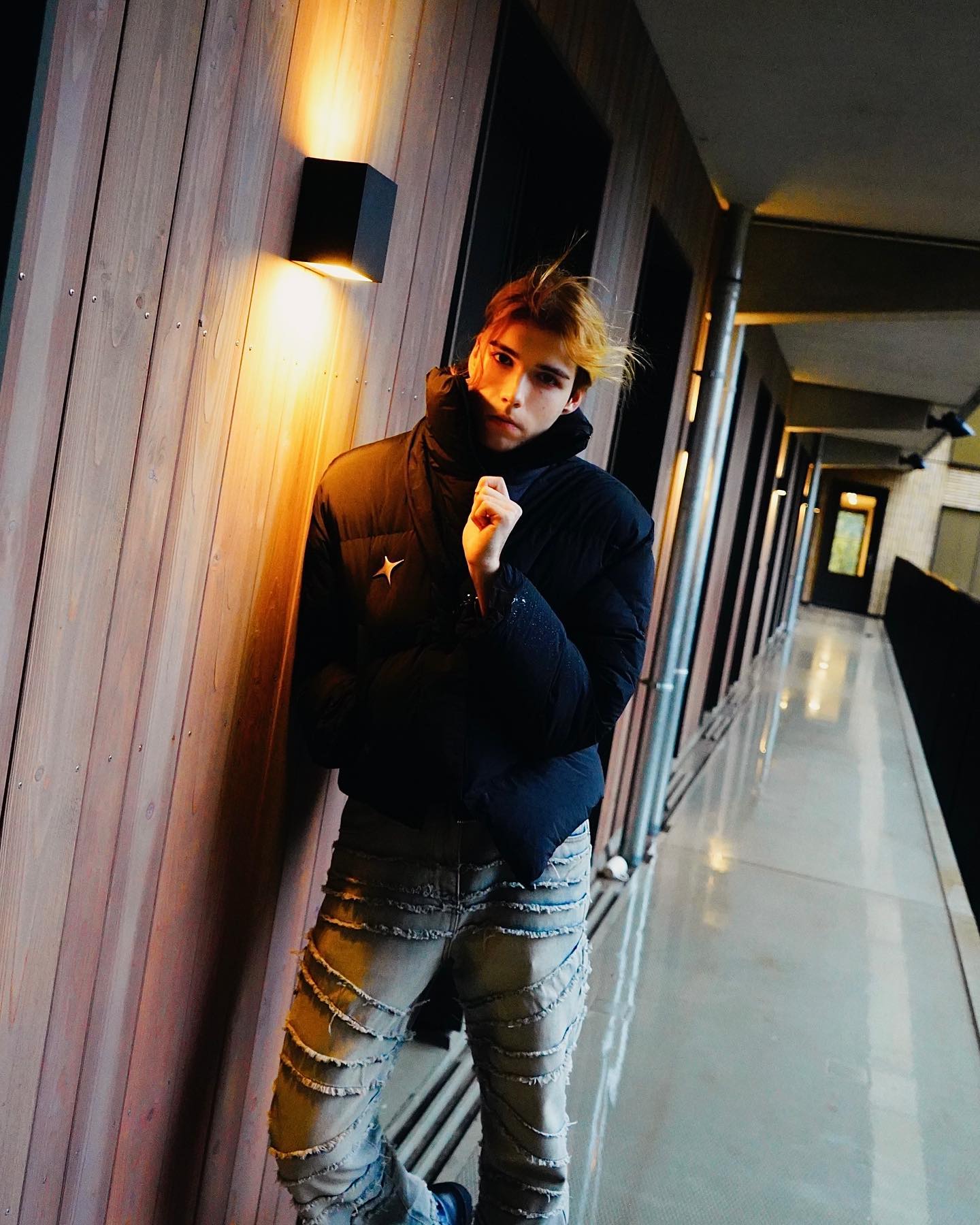 【23s September.】Fringed Raw Edge Loose Straight Jeans -M ArtsKoreanMan