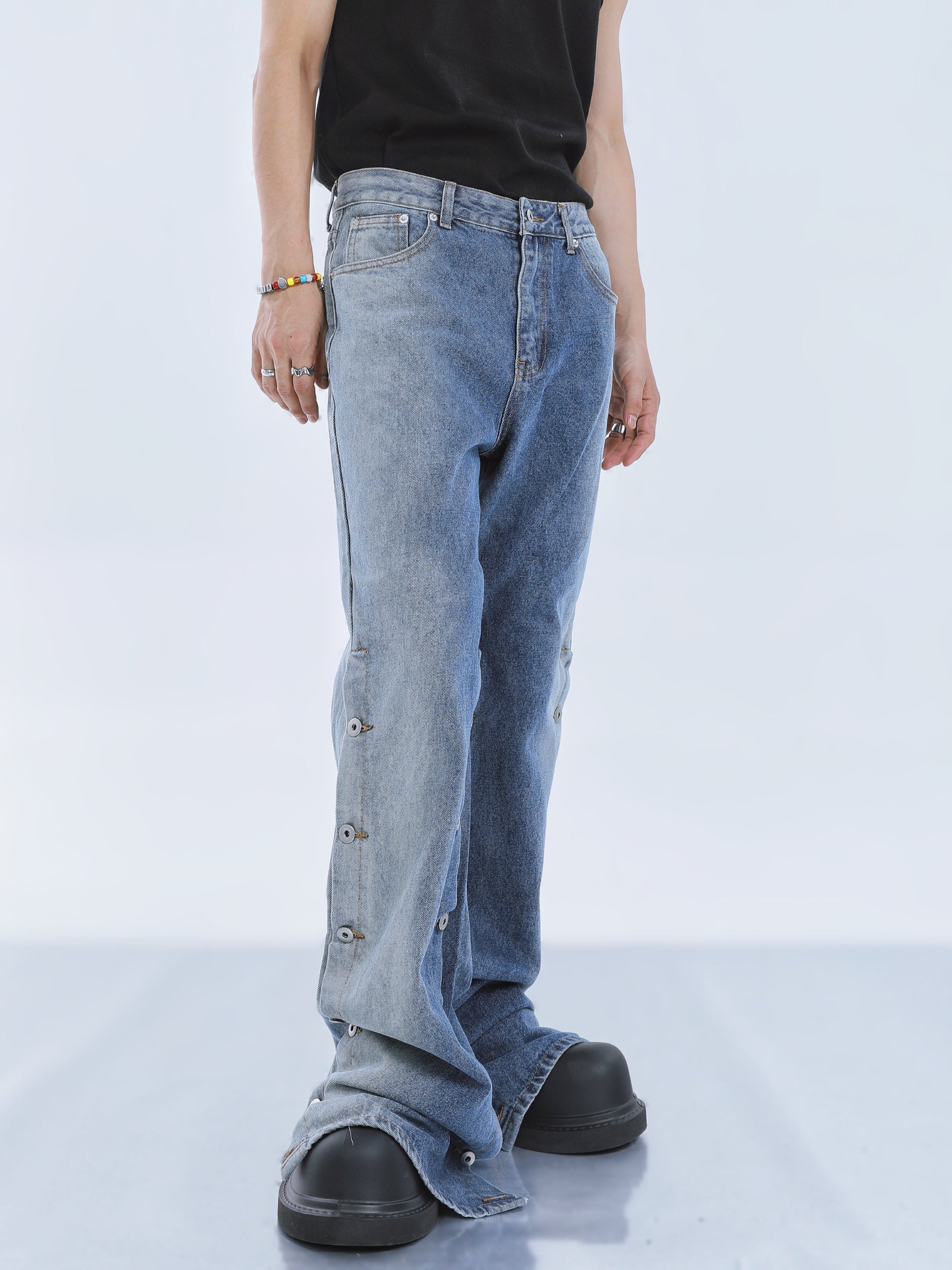 【23s September.】Niche Buttoned Gradient Jeans -M ArtsKoreanMan