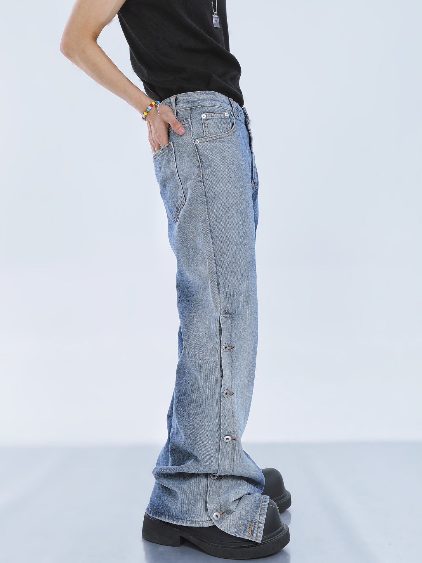 【23s September.】Niche Buttoned Gradient Jeans ArtsKoreanMan