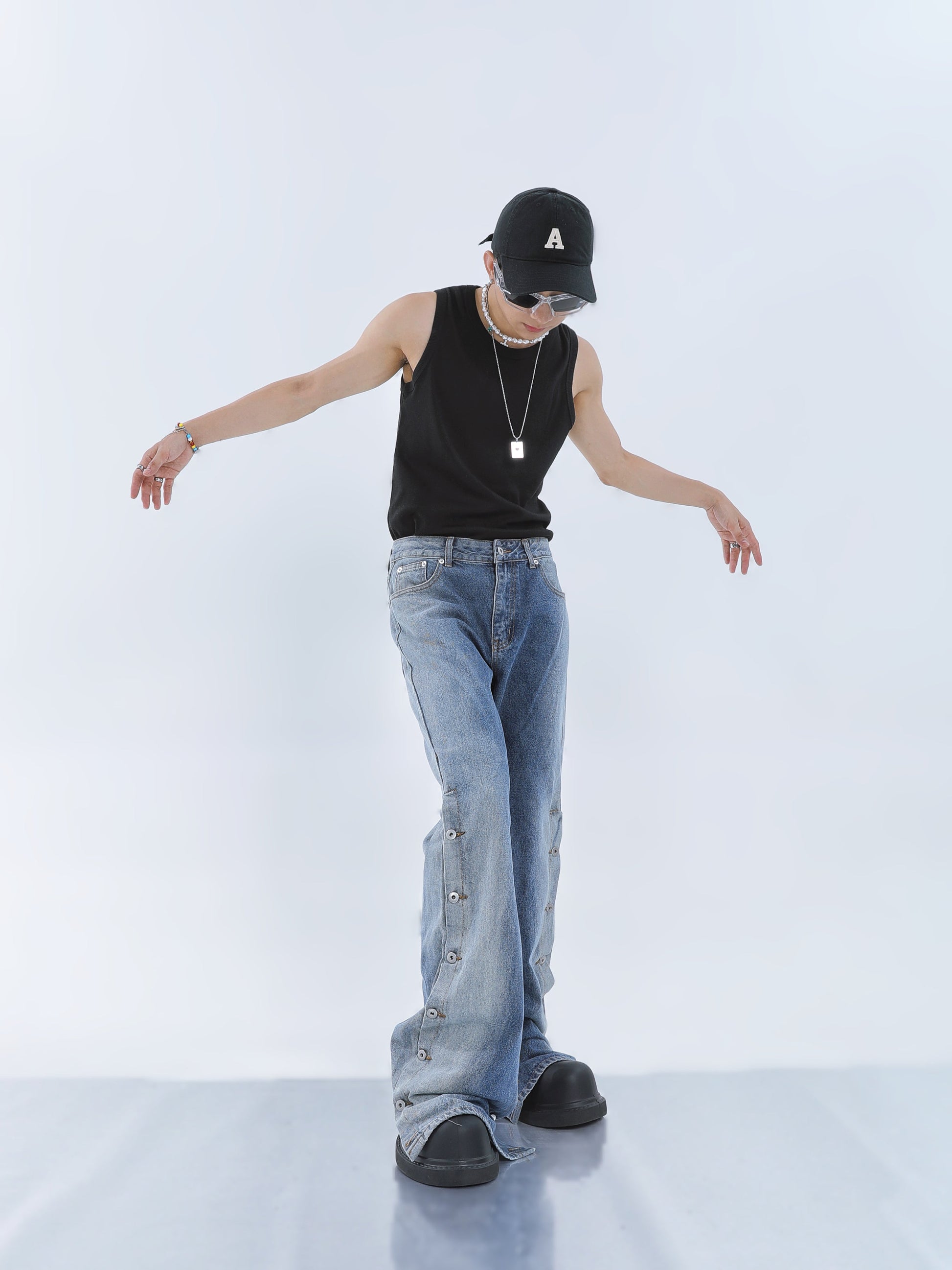 【23s September.】Niche Buttoned Gradient Jeans -M ArtsKoreanMan