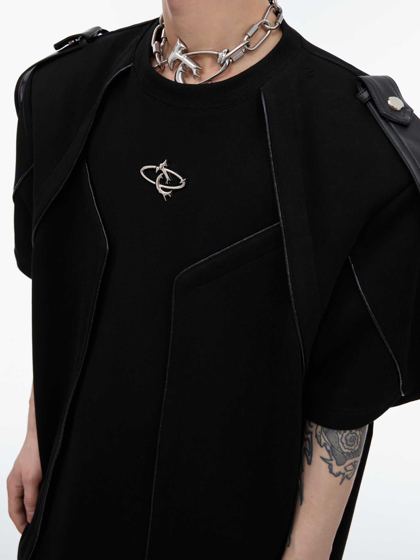 【24s Jun.】Deconstructed 3D Design Spliced Shoulder Strap T-shirt ArtsKoreanMan