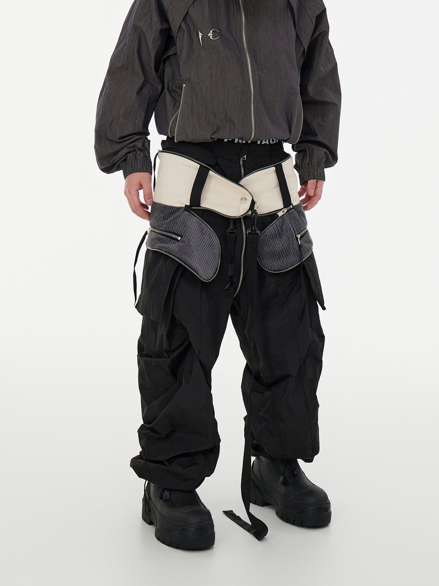 【24s May.】Removable Zippered Paneled Cargo Pants ArtsKoreanMan