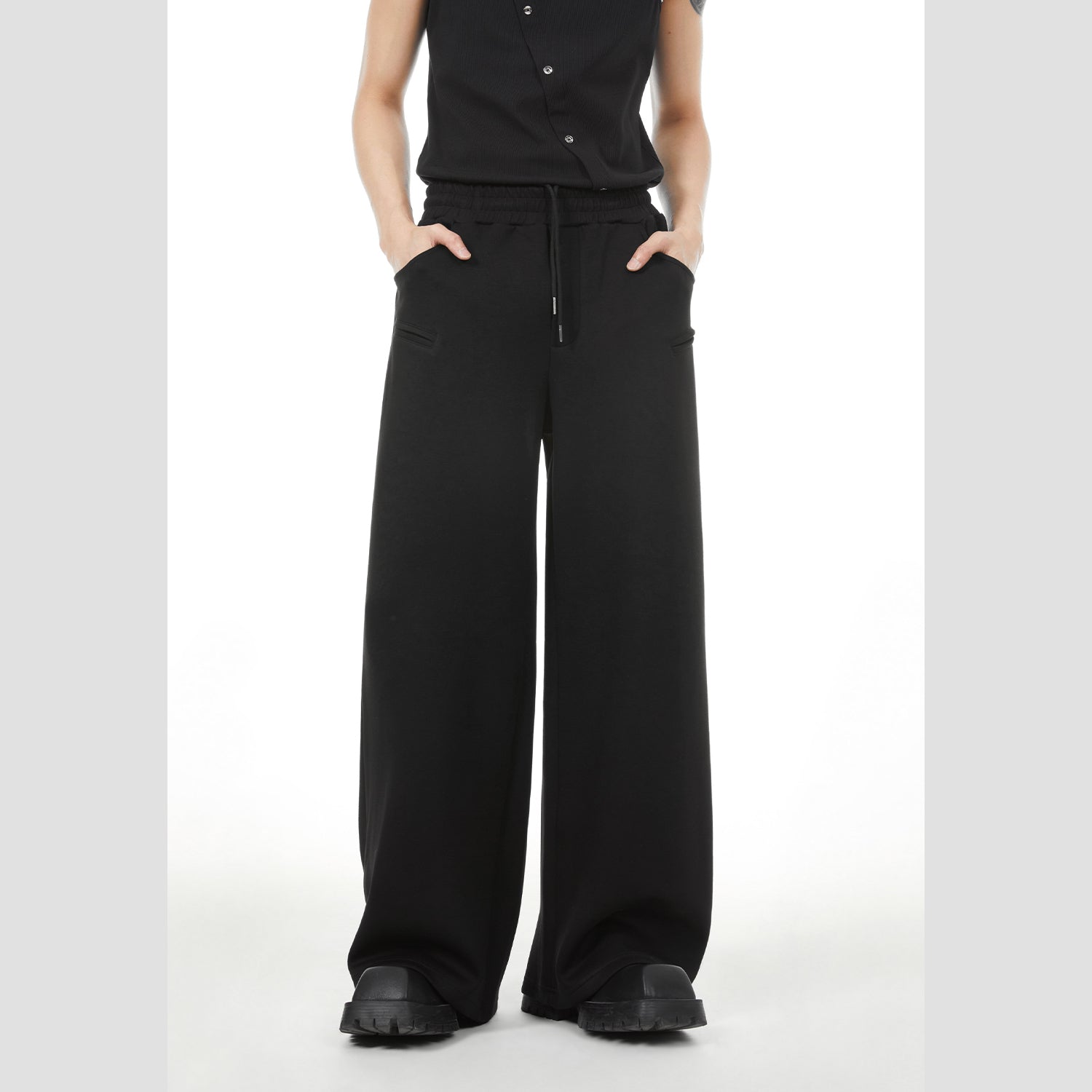 【24s Oct.】Hooded Jacket and Pants Set ArtsKoreanMan