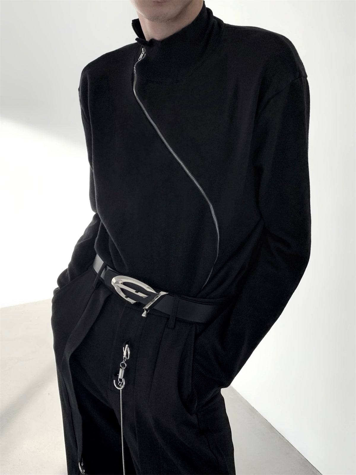 【23s November.】Metallic Zippered Turtleneck Sweater ArtsKoreanMan