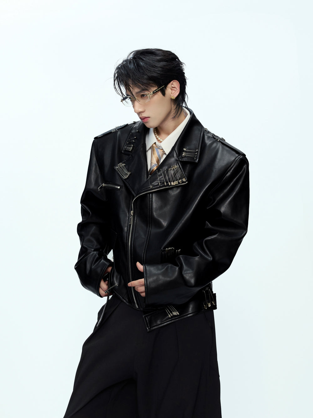 Black thick leather jacket with a print of an ancient Chinese beauty smoking.