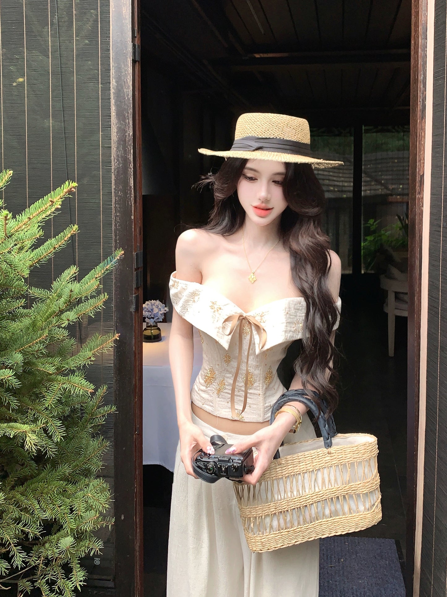 【25s Aug.】Retro Lace-Up Bandeau Vest and Trousers Set
