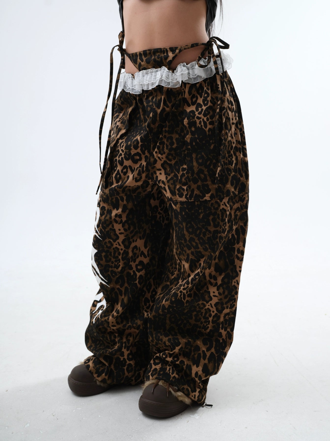 【25s Jul.】Fake Two-piece Lace Ruffled Patchwork Pants