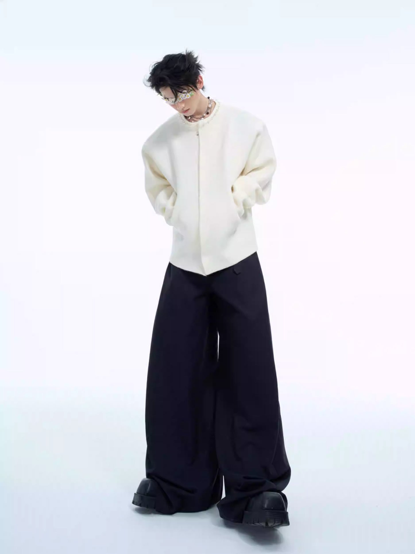【24s Nov.】Simple Light Luxury Pearls Embellished Short Cardigan Sweater ArtsKoreanMan