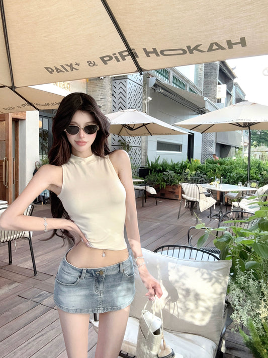 【25s Aug.】White Sleeveless High-Neck Knit Shoulder-Baring Top