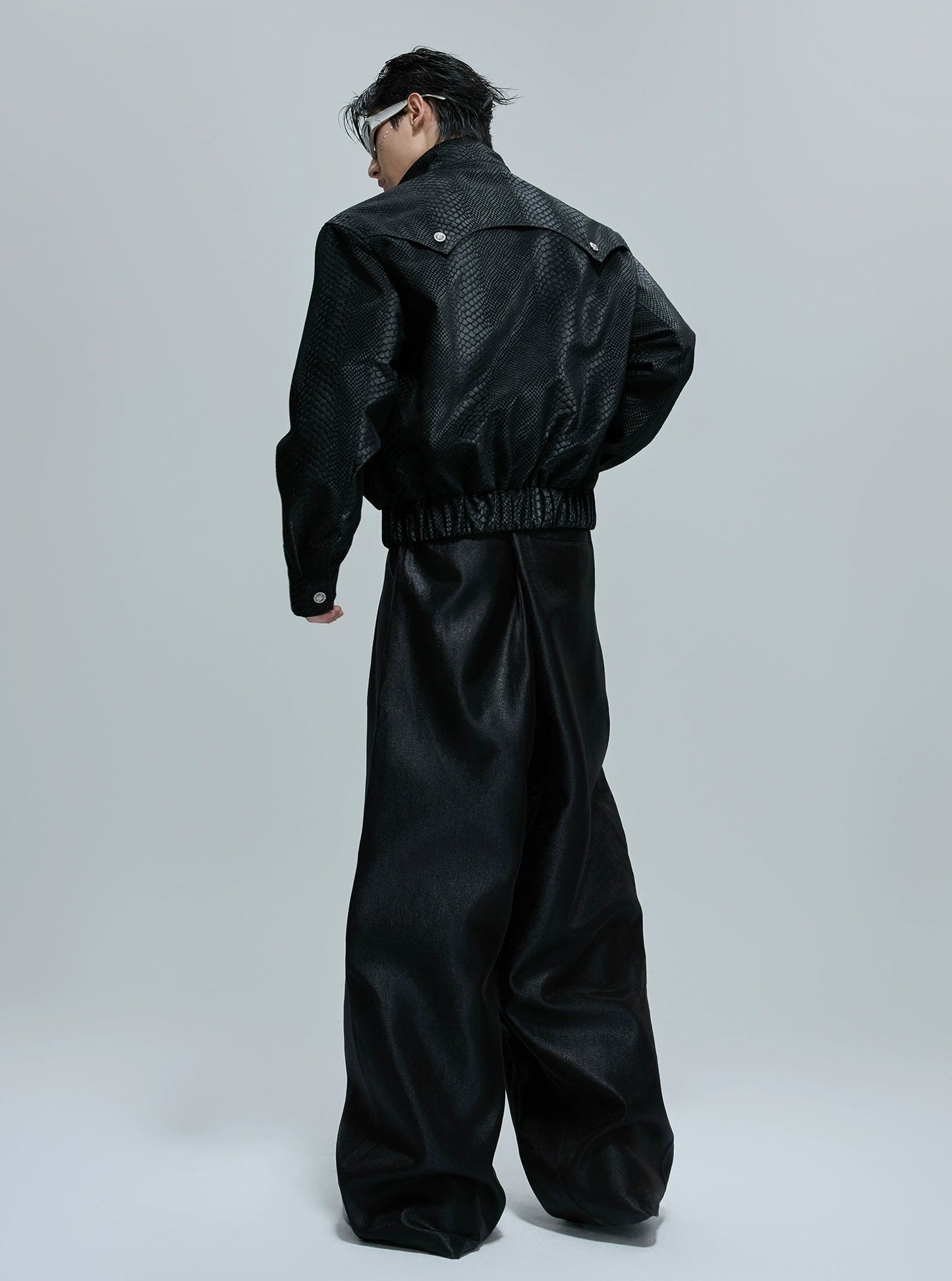 【25s Nov.】Crocodile-print Scale Cropped Leather Jacket