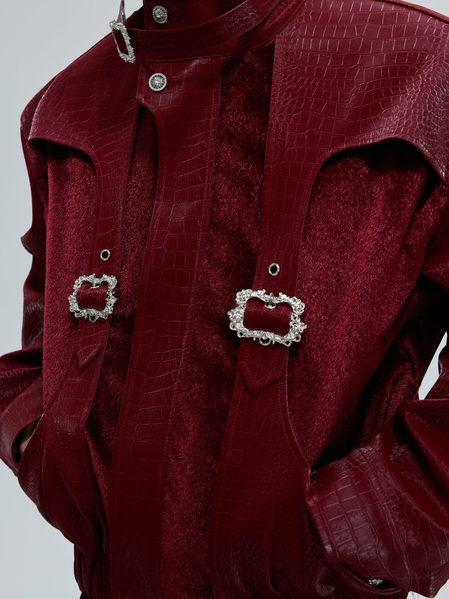 【25s Nov.】Crocodile-print Scale Cropped Leather Jacket