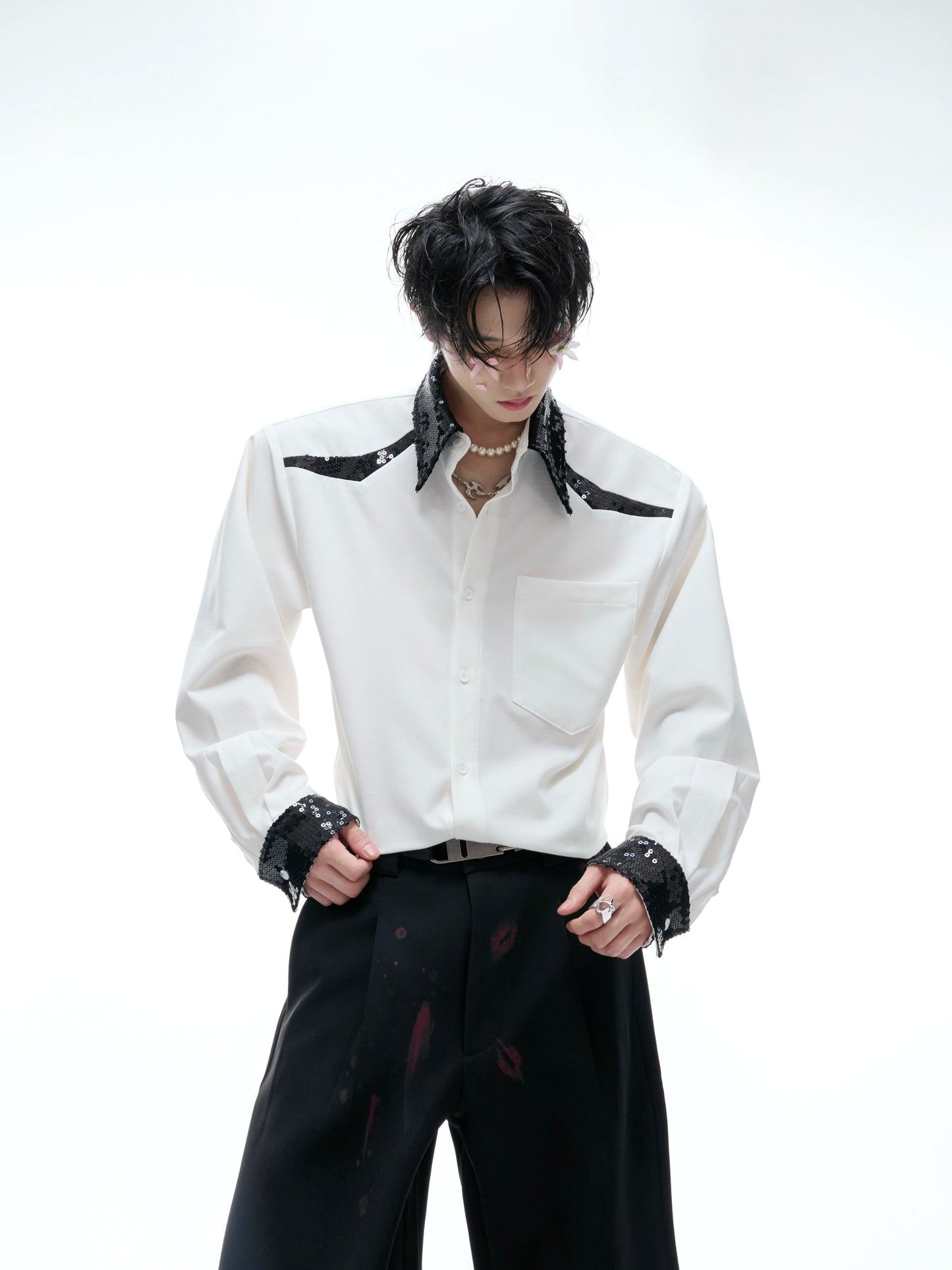 【25s Aug.】Sequined Contrast Lapel Shirt