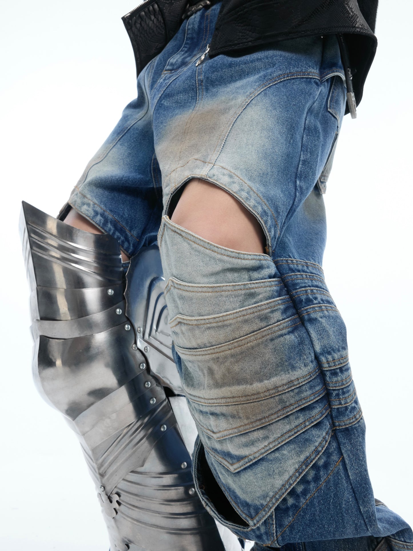 【25s Apr.】Armor Knee Cutout Jeans