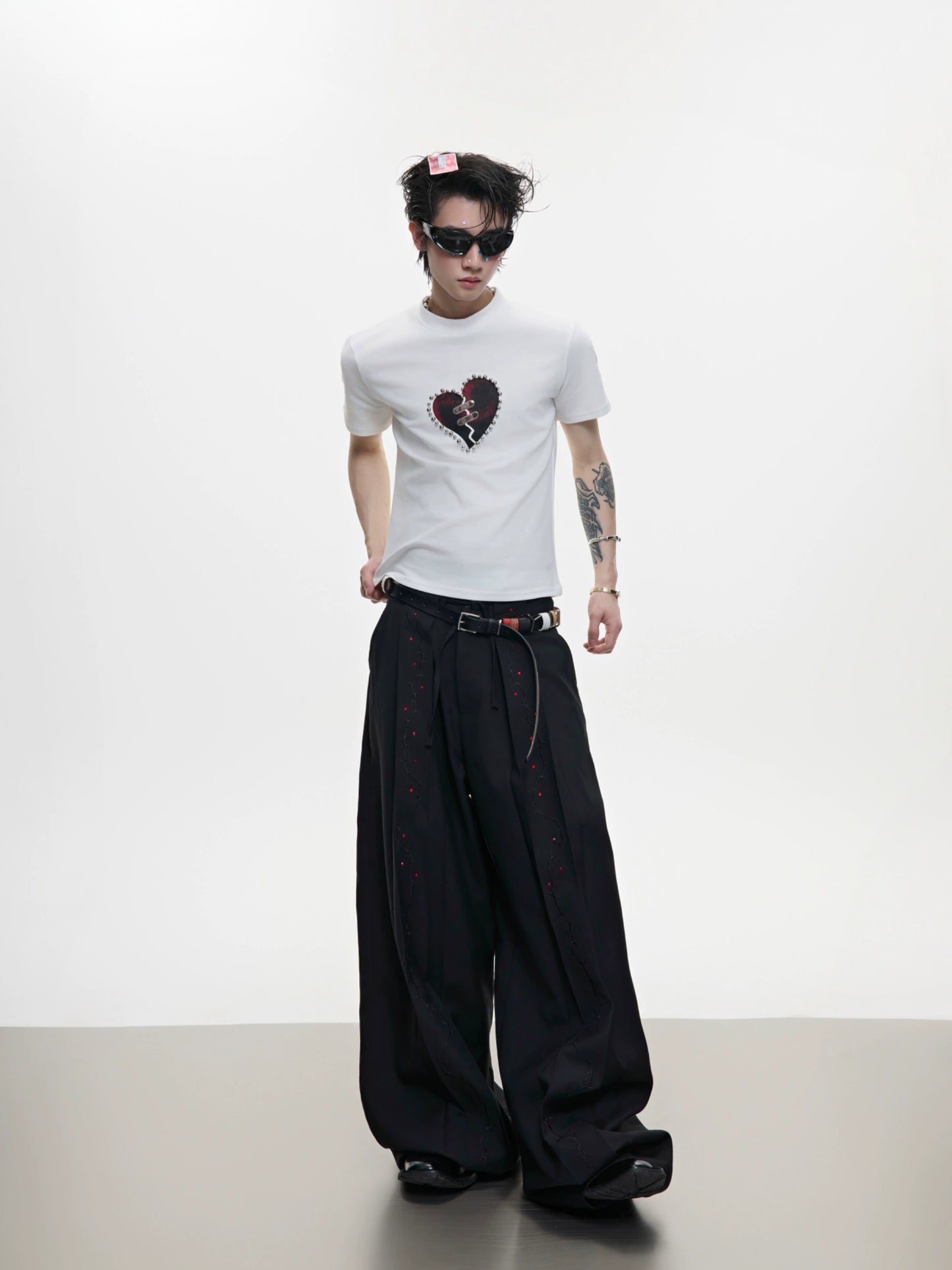 【25s Jul.】Metal Beads Heart Cracks Heavy T-shirt