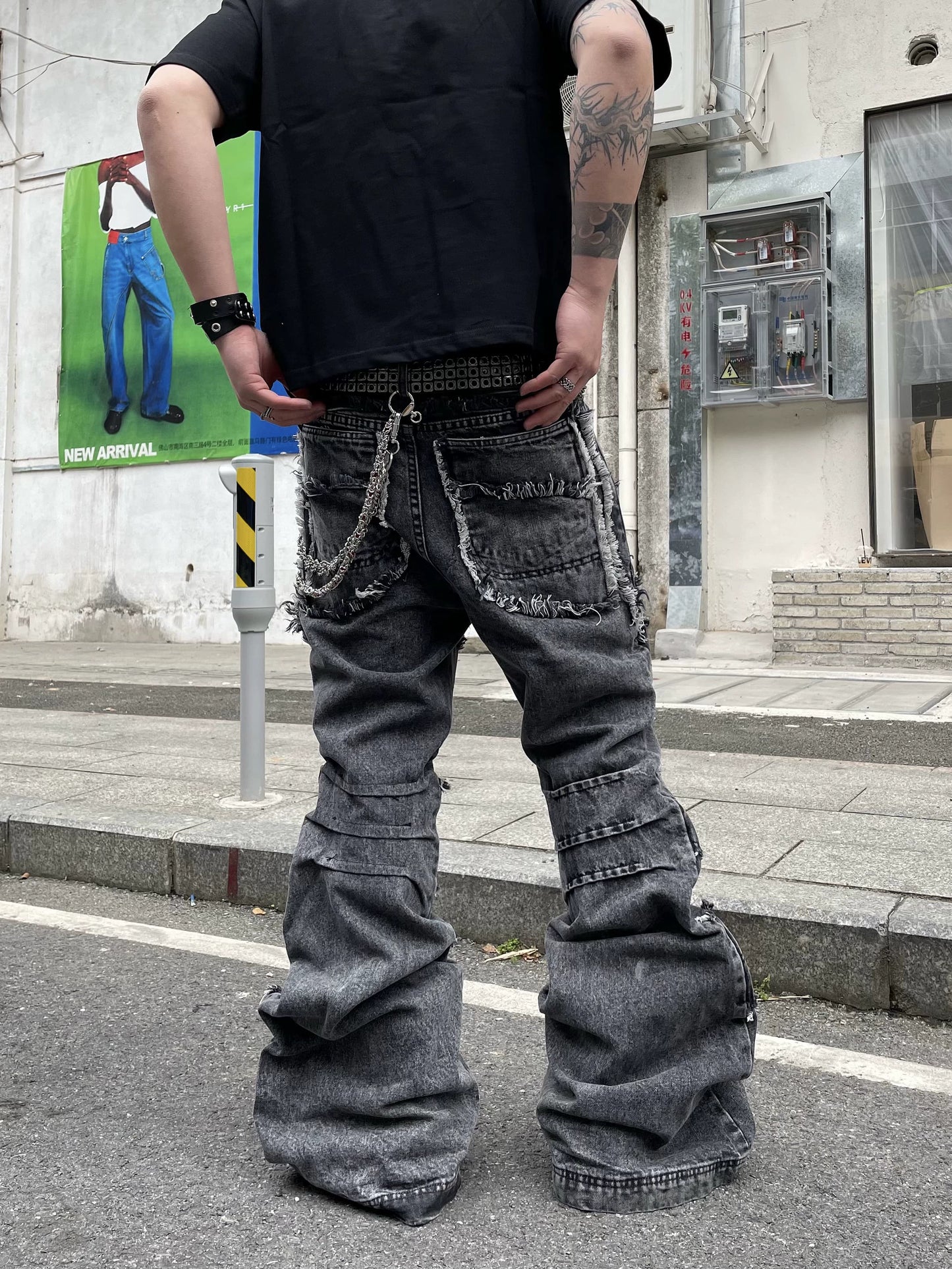 【25s Jun.】Distressed Frayed Patchwork Denim Jeans