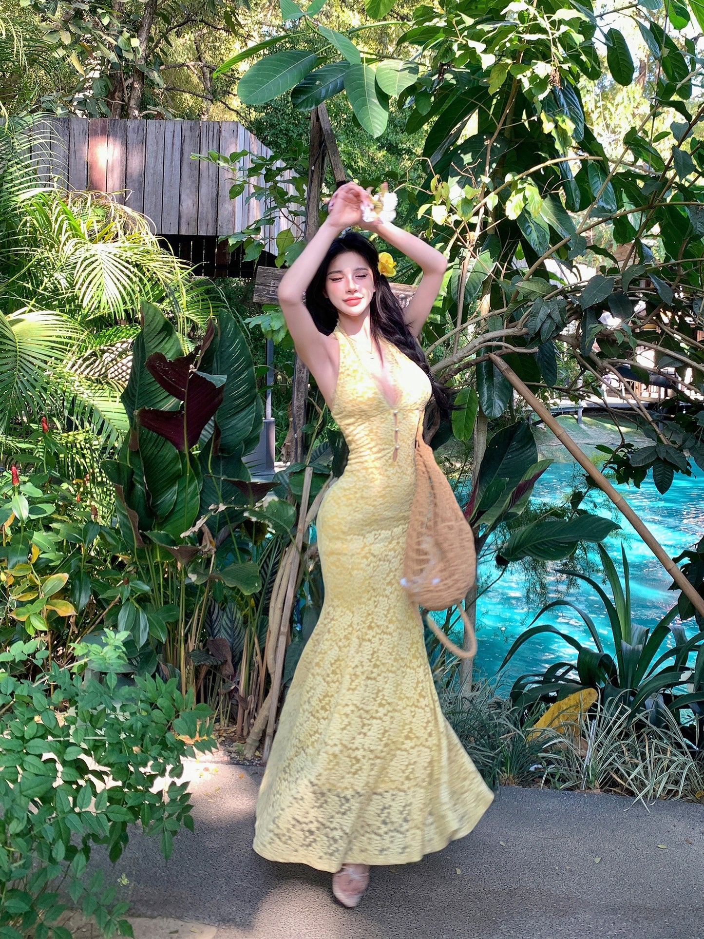 【25s Mar.】French V-Neck Backless Vacation Dress