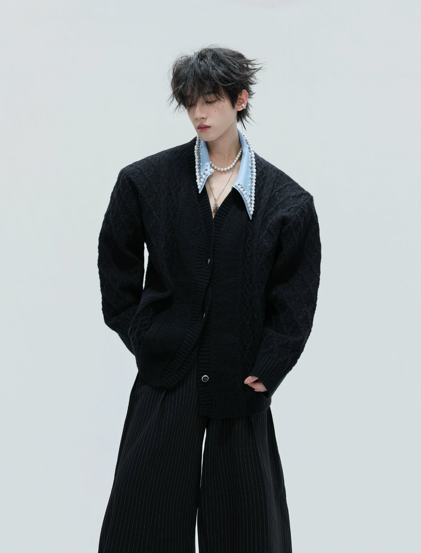 【25s Nov.】Elegant and Luxurious Vintage Handmade Pearl Sweater