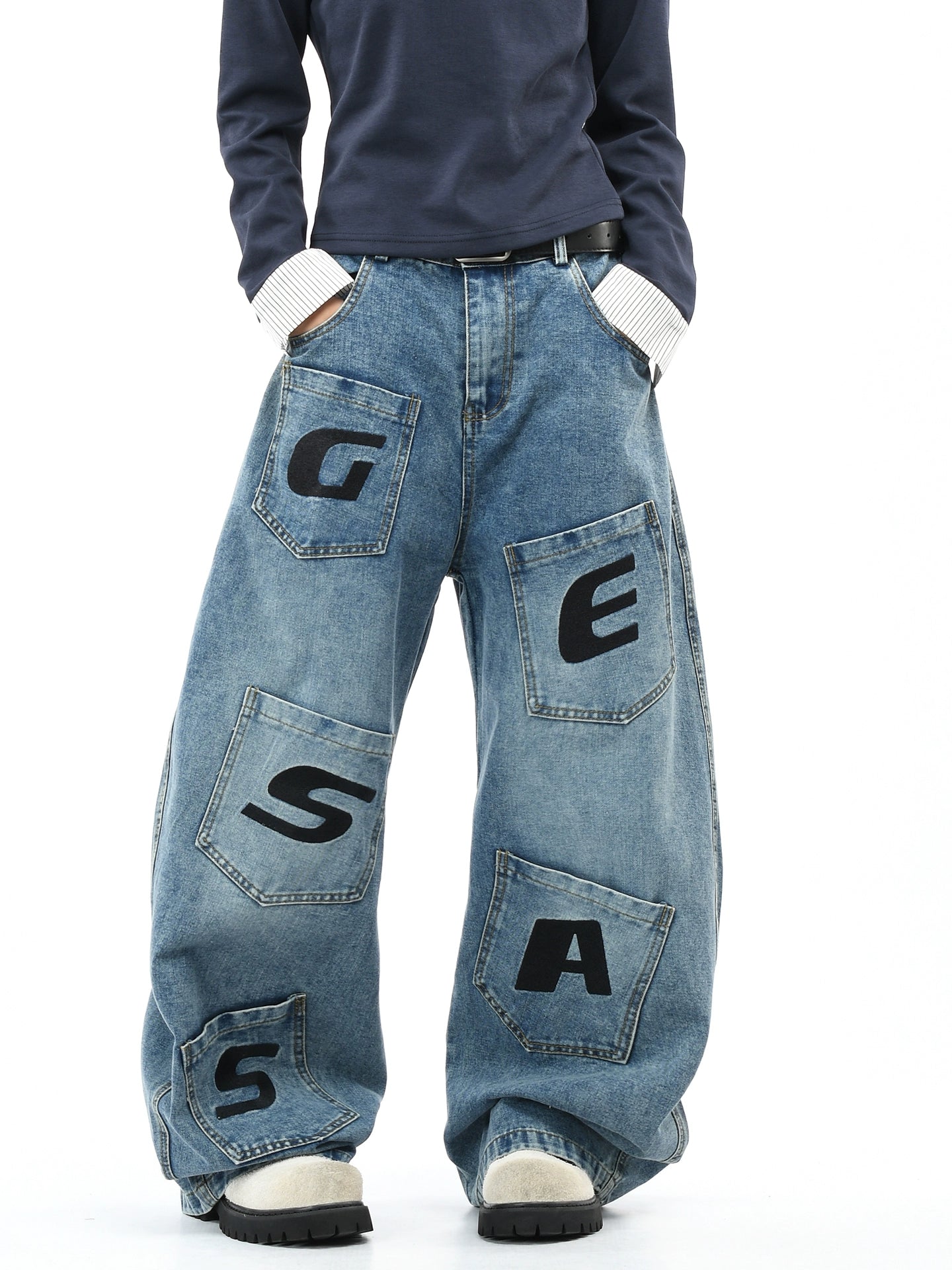 【25s Aug.】Letter Embroidered Washed Curved-Cut Jeans