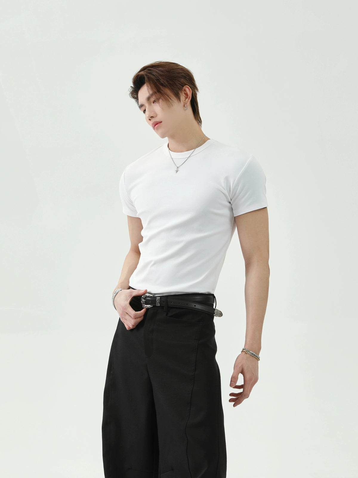 【25s Aug.】Solid Color Round Neck Slim Cleanfit T-shirt
