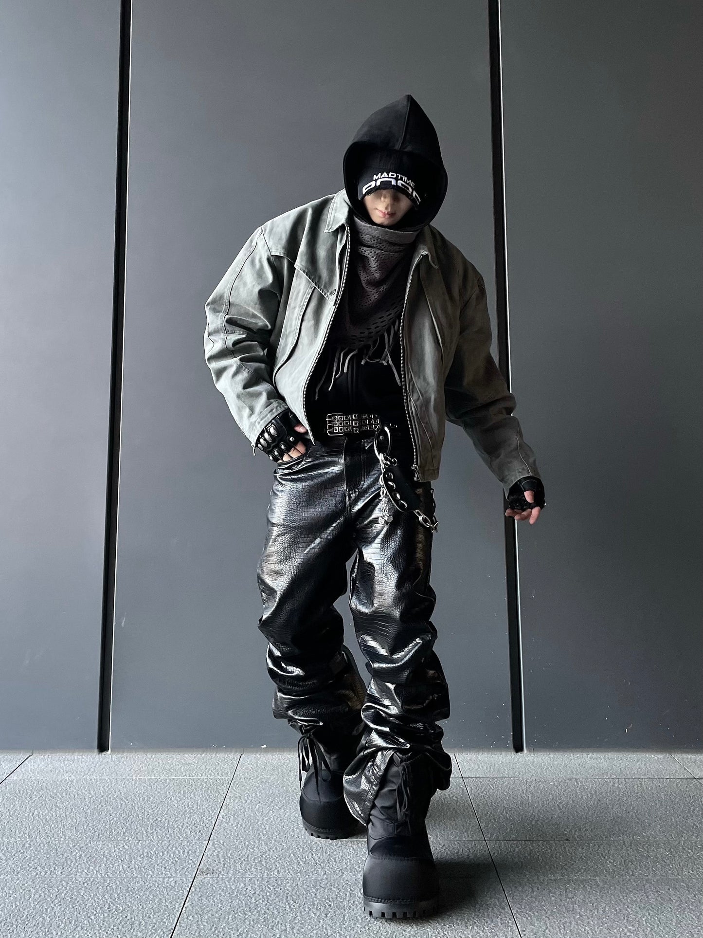【25s Apr.】Zippered bootcut crocodile leather pants