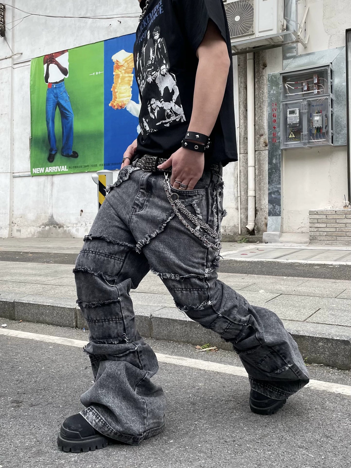 【25s Jun.】Distressed Frayed Patchwork Denim Jeans