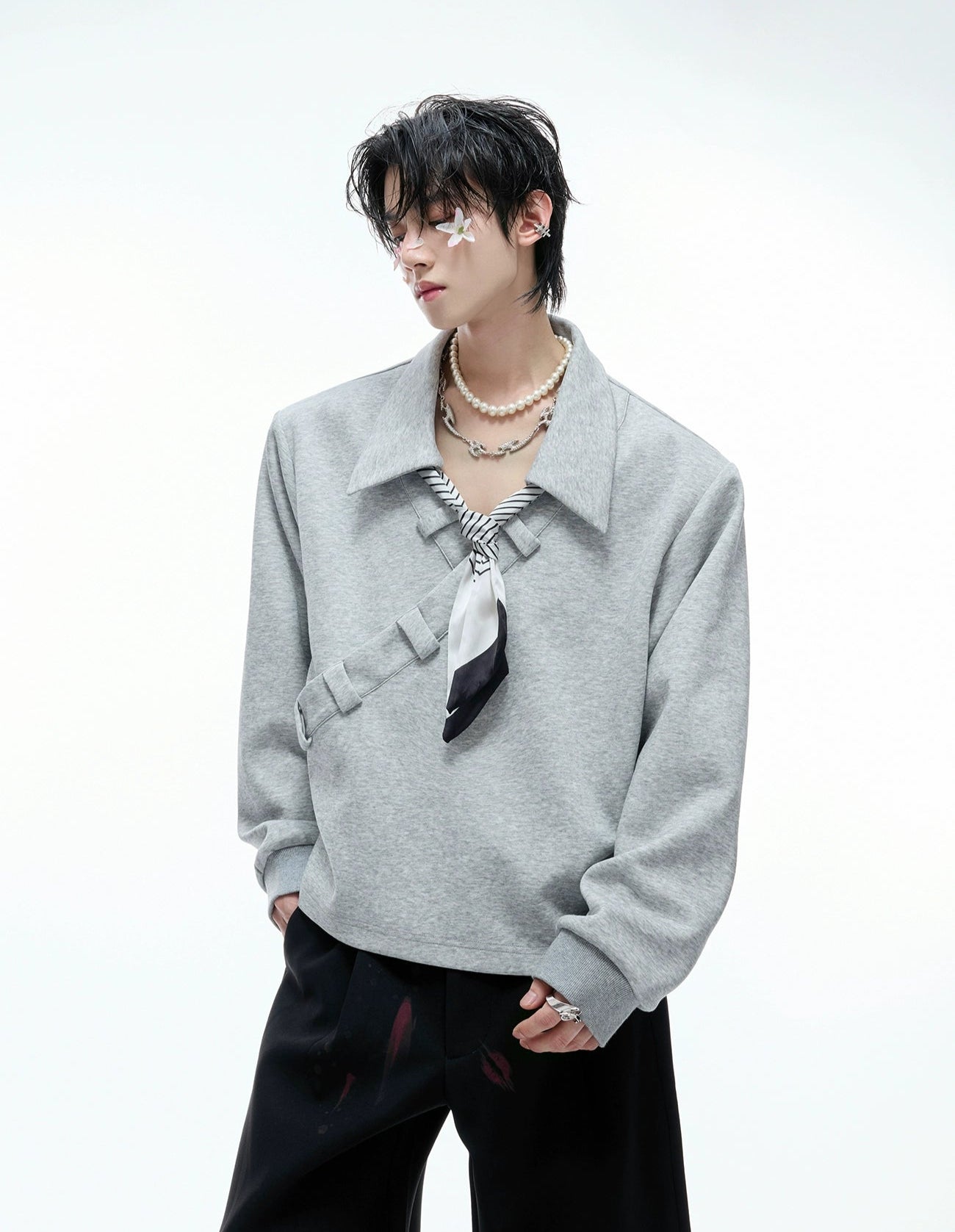 【25s Aug.】Striped Scarf and Ribbon V-neck Top