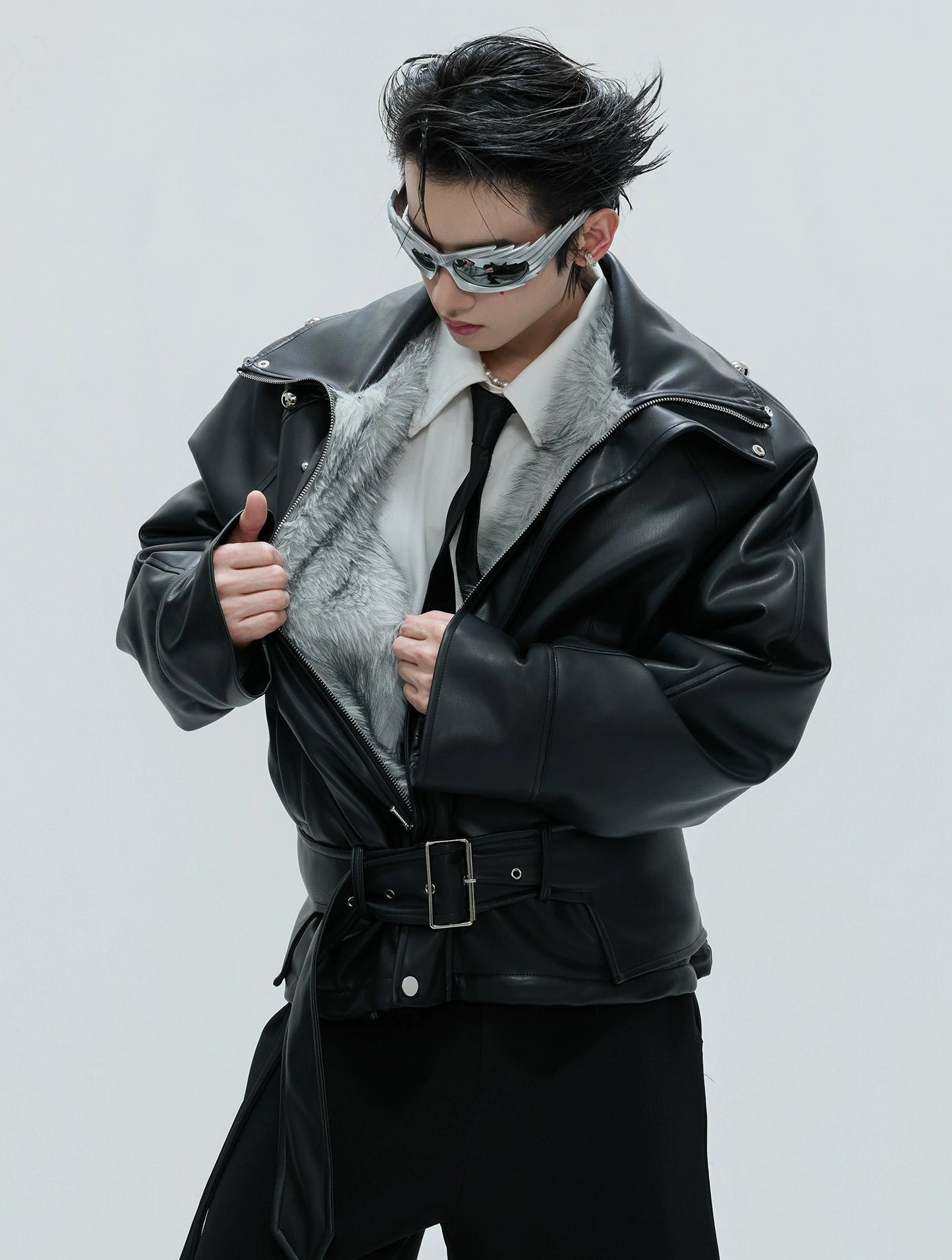 【25s Nov.】Riveted Faux Wolf Fur Collar Thickened Cotton Coat