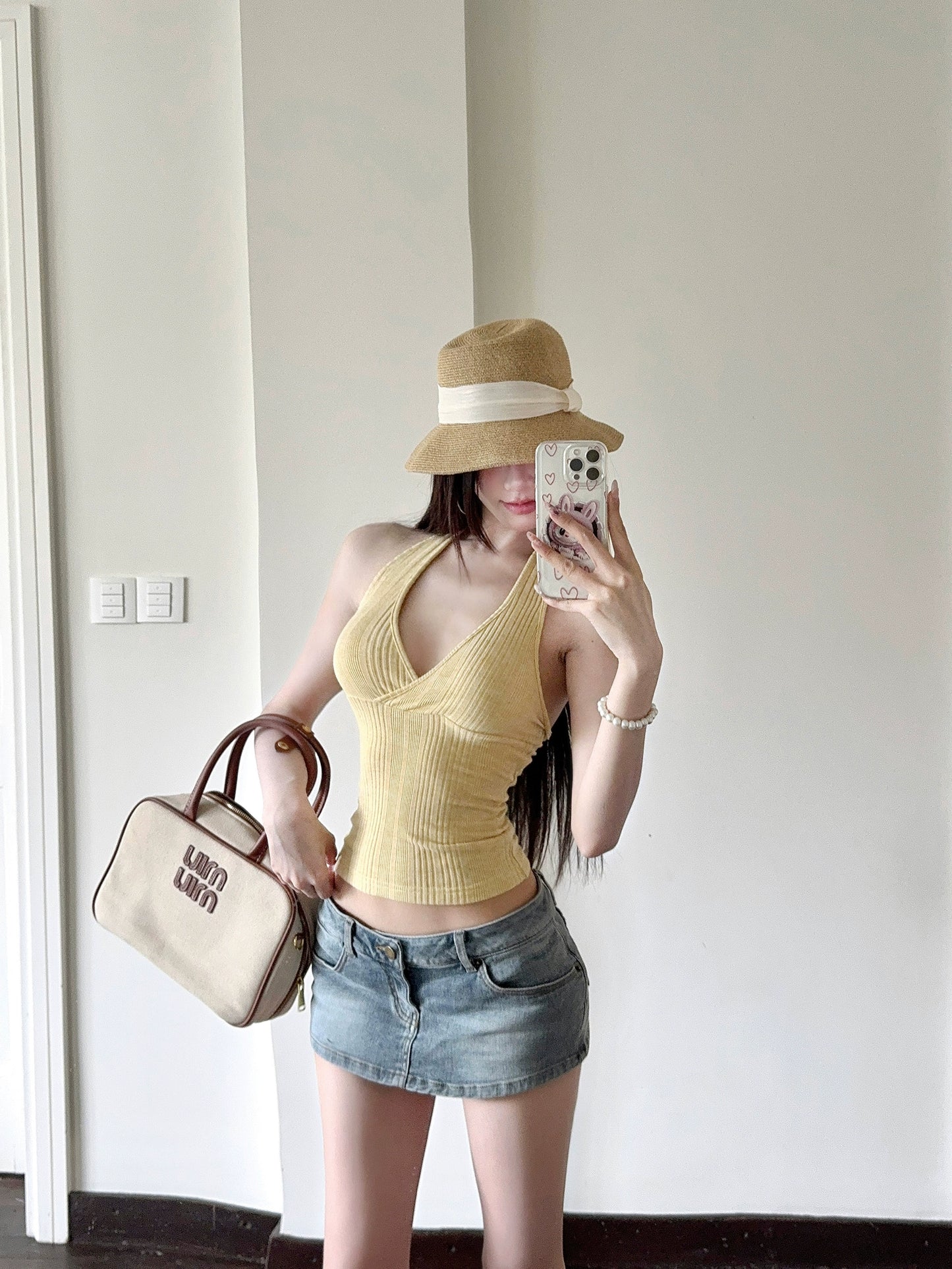 【25s Aug.】Knit Halter V-Neck Cold Shoulder Sleeveless Top