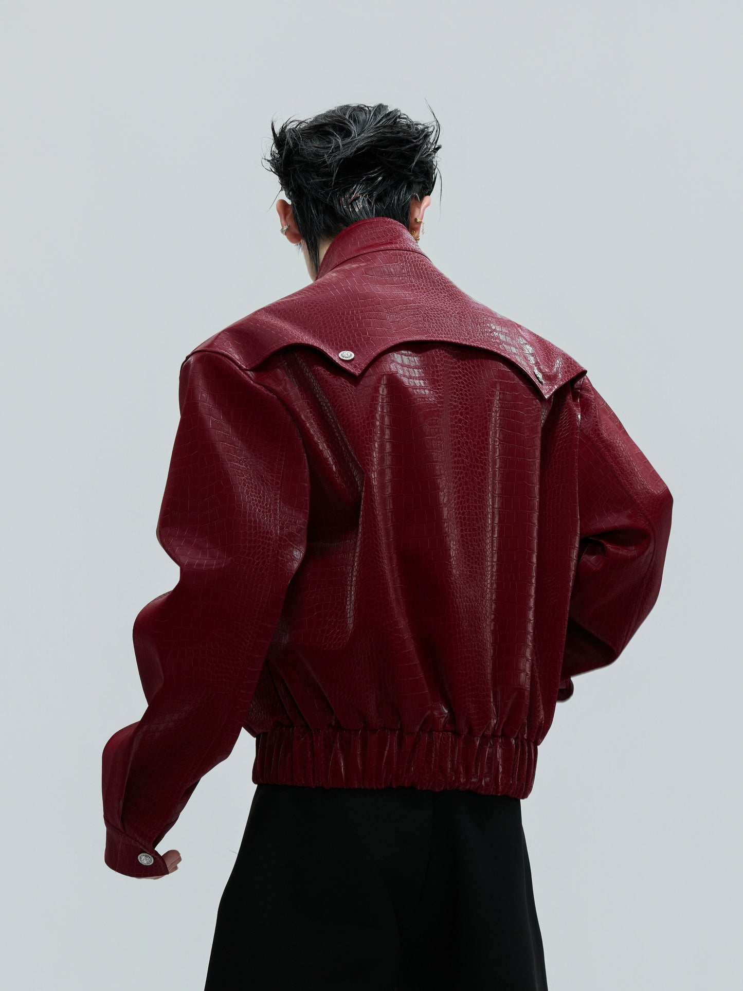 【25s Nov.】Crocodile-print Scale Cropped Leather Jacket