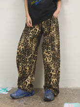 【25s Jul.】Rhinestone Leopard Blade-Cut Cargo Pants