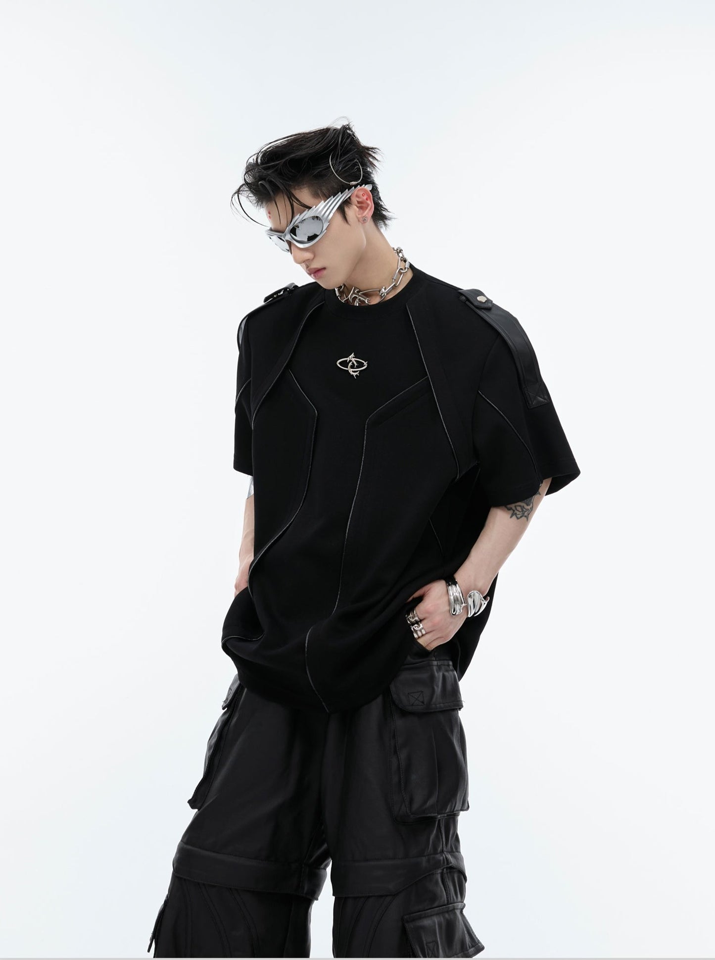 【24s Jun.】Deconstructed 3D Design Spliced Shoulder Strap T-shirt ArtsKoreanMan