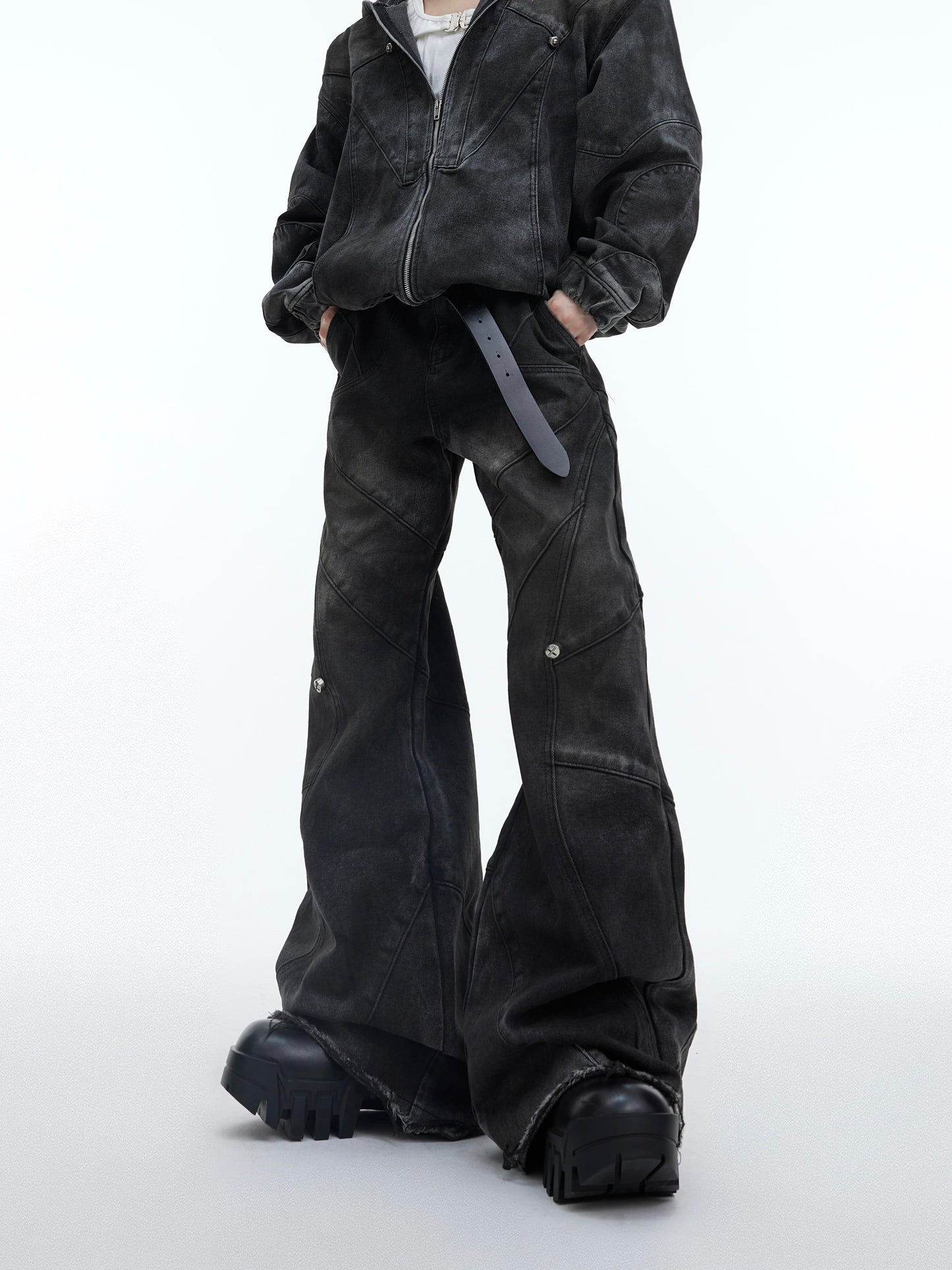 【23s November.】Distressed Hooded Denim Jacket Metallic Jeans Set ArtsKoreanMan