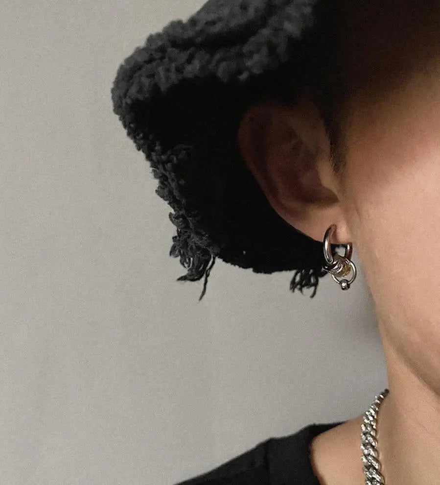 Diamond-Studded Earrings ArtsKoreanMan