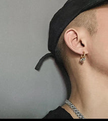 Diamond-Studded Earrings ArtsKoreanMan