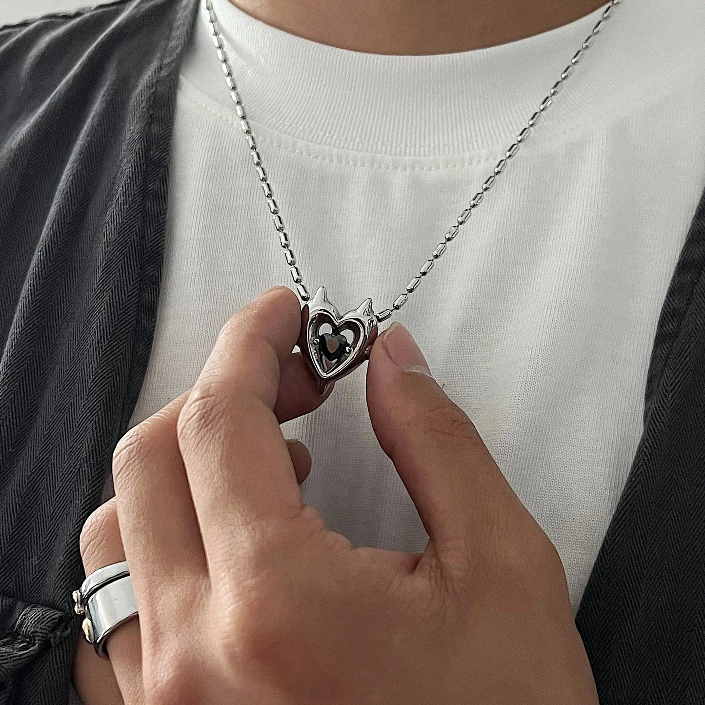 Heart Pendant Necklaces ArtsKoreanMan