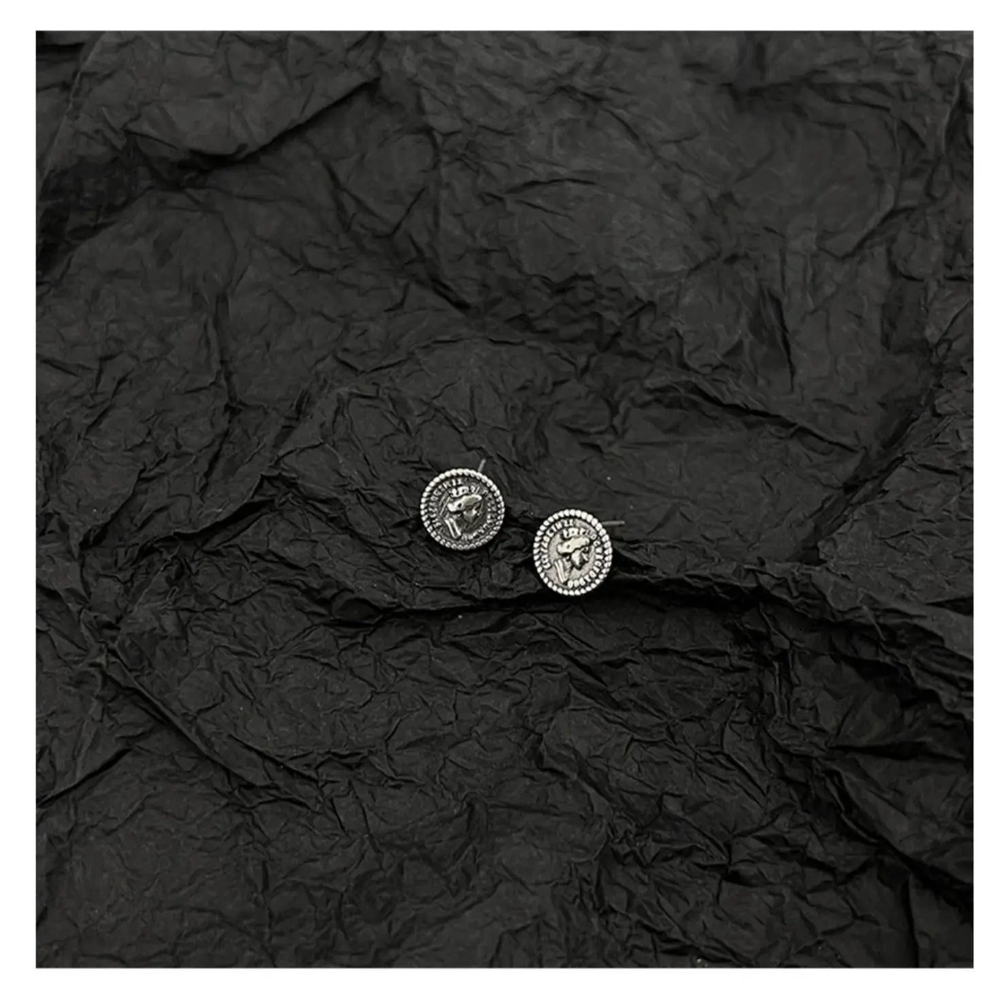 Portrait Coin Stud Earrings ArtsKoreanMan