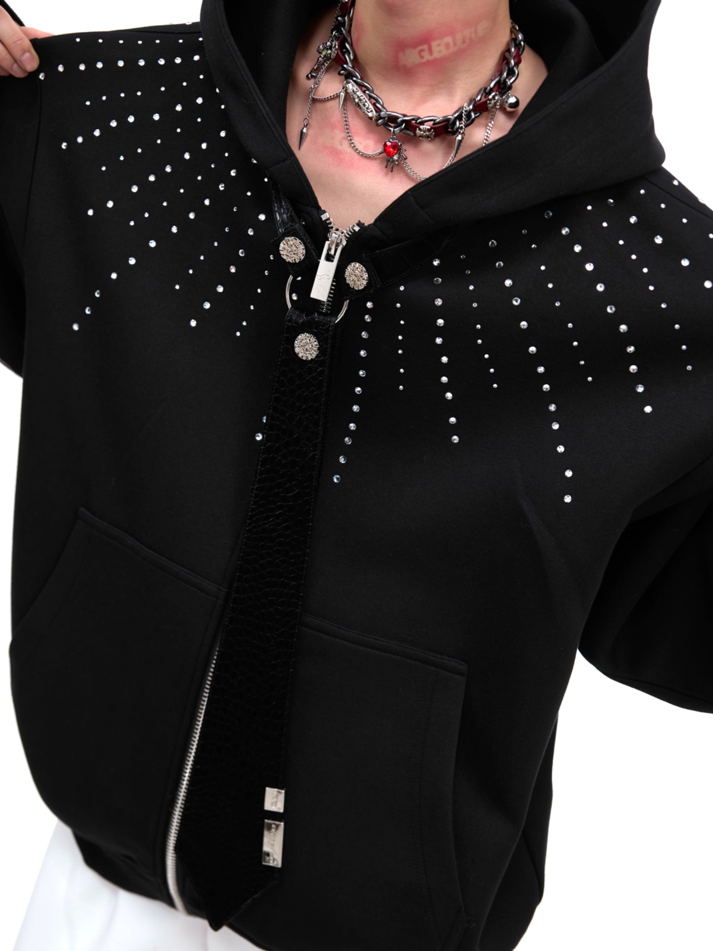 【24s Oct.】Rhinestone Detachable Tie Design Hoodie