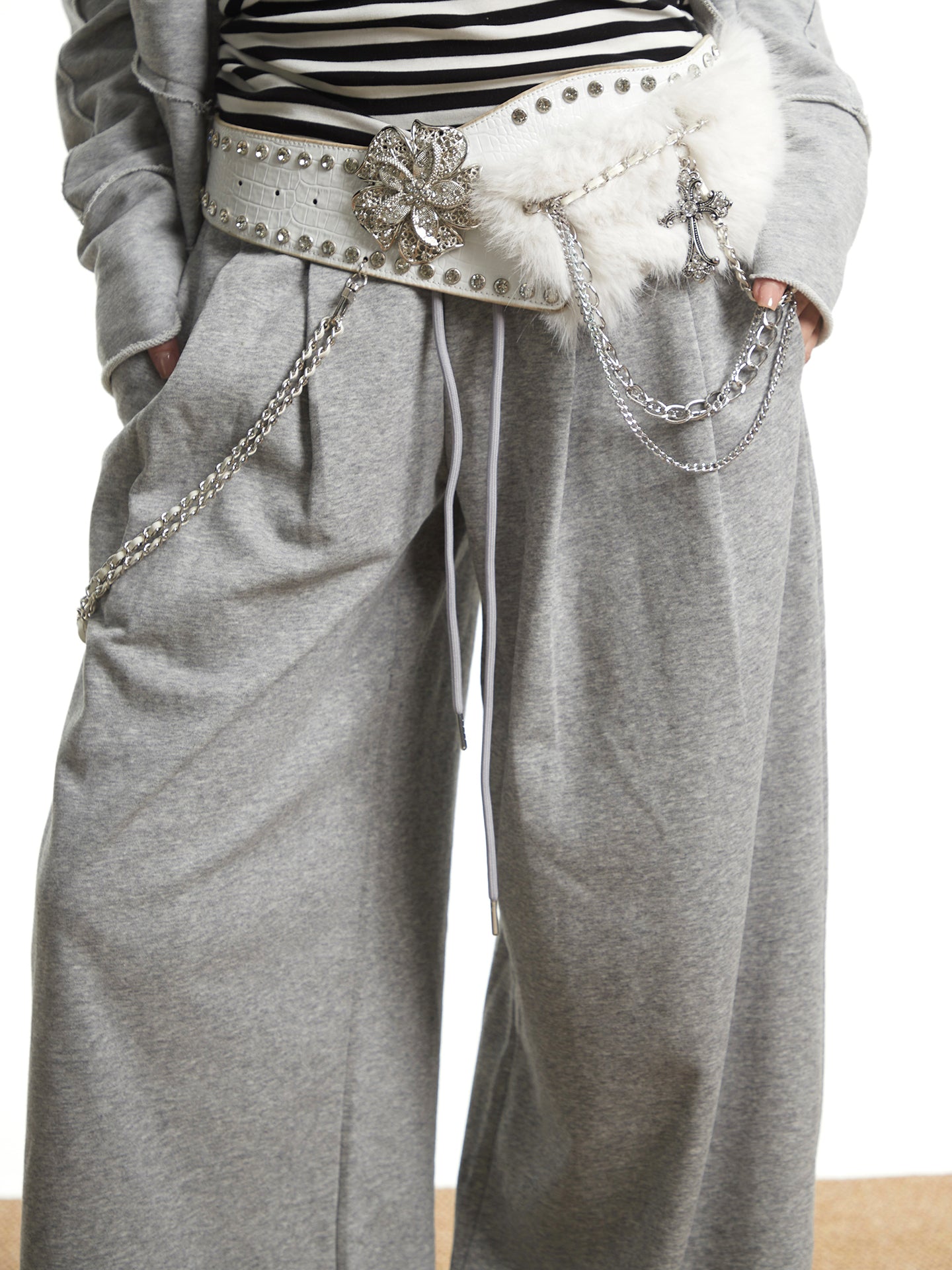 Versatile Irregular Chain Furry Belt