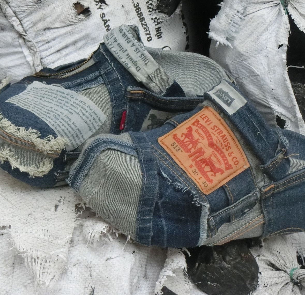 Washed Denim Patchwork Retro Vibe Slippers（Each one is unique)