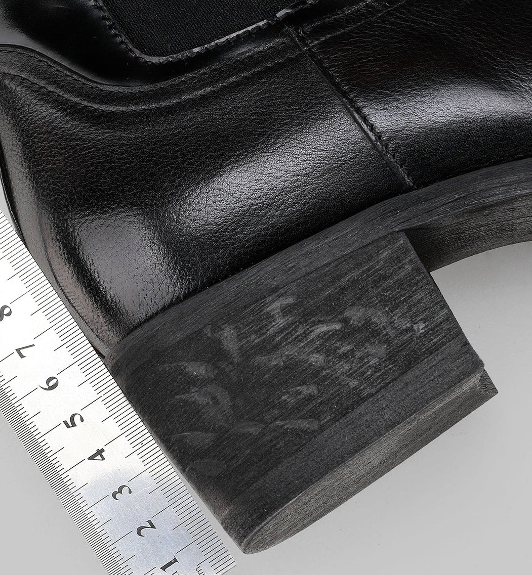 Pointed-toe Cowhide Upturned Toe Wizard Chelsea Boots