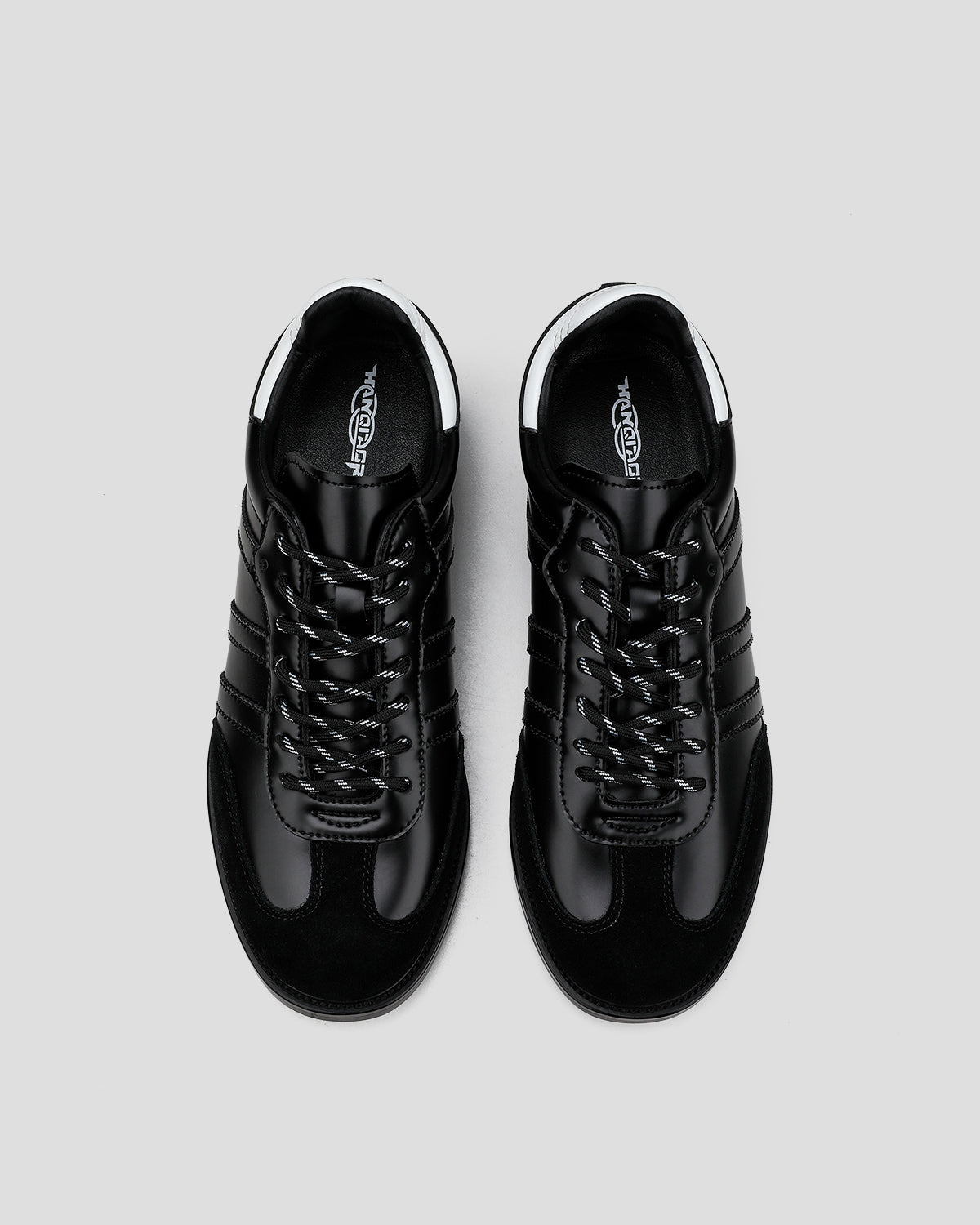 Simple Black And White Leather Dexter Shoes