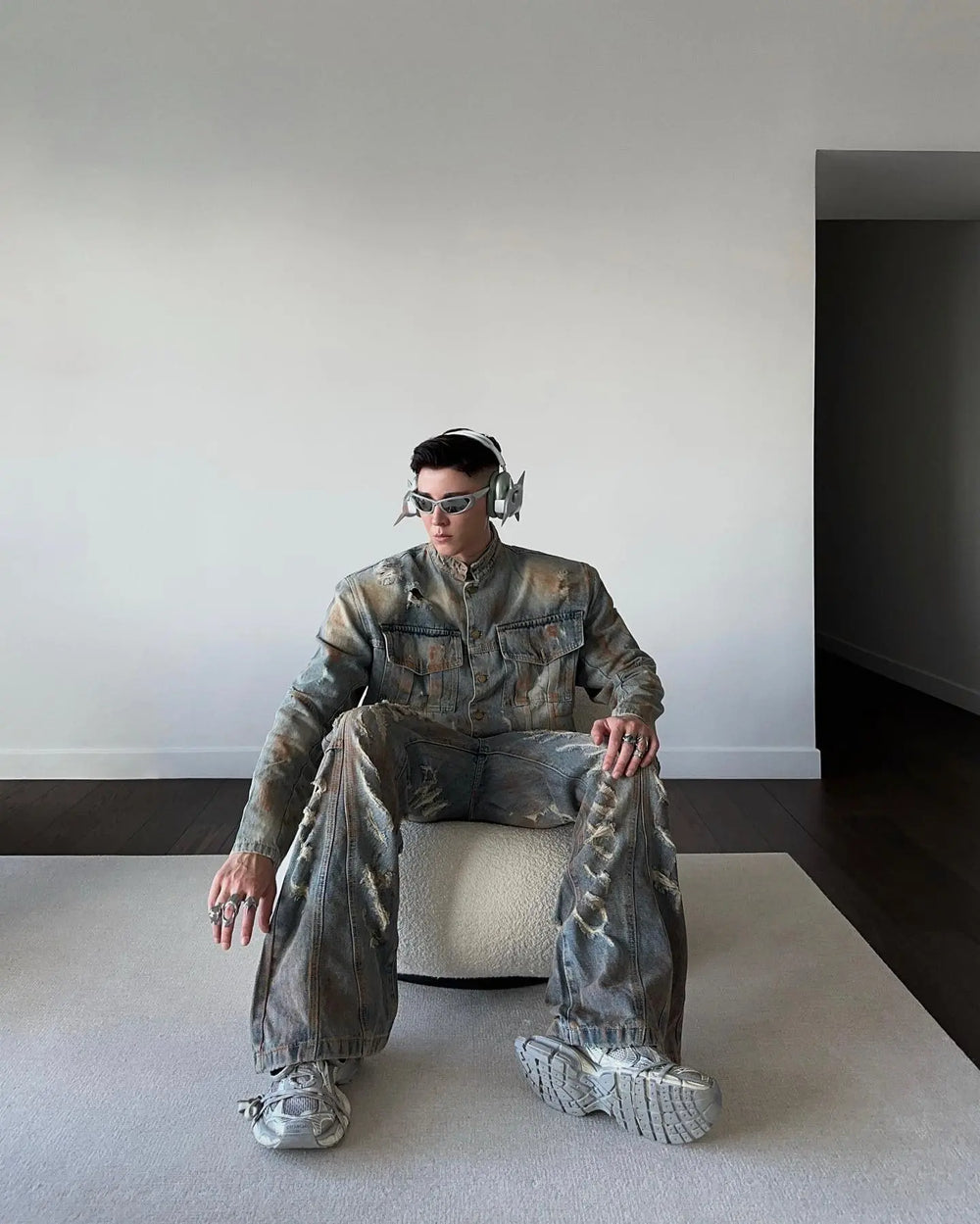 【23s August.】Distressed Denim Jacket Ripped Jeans ArtsKoreanMan