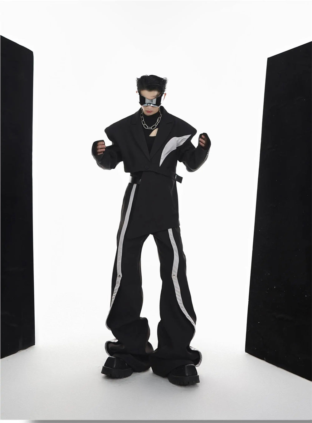 【23s May.】Vertical Line Trousers ArtsKoreanMan