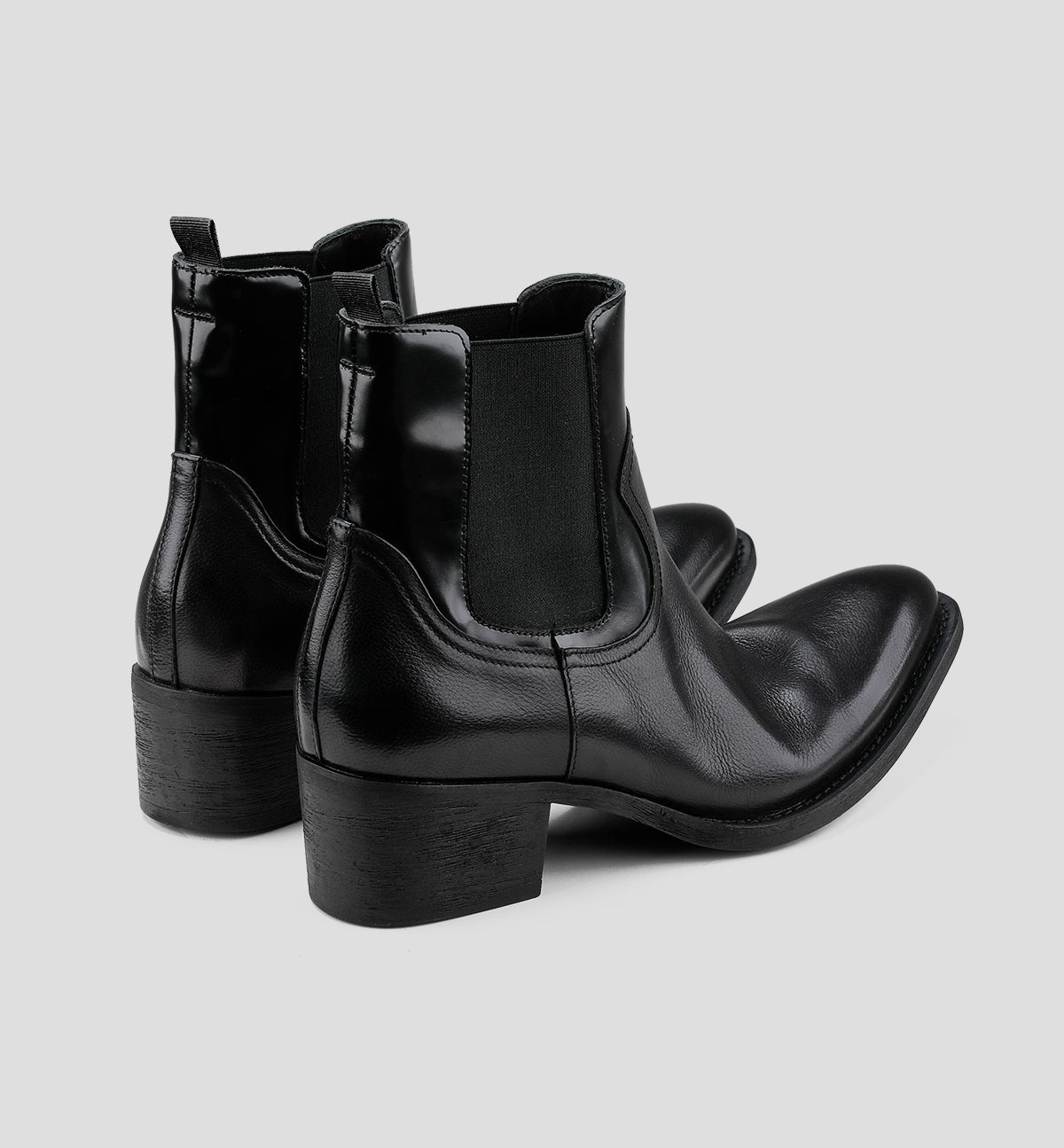 Pointed-toe Cowhide Upturned Toe Wizard Chelsea Boots