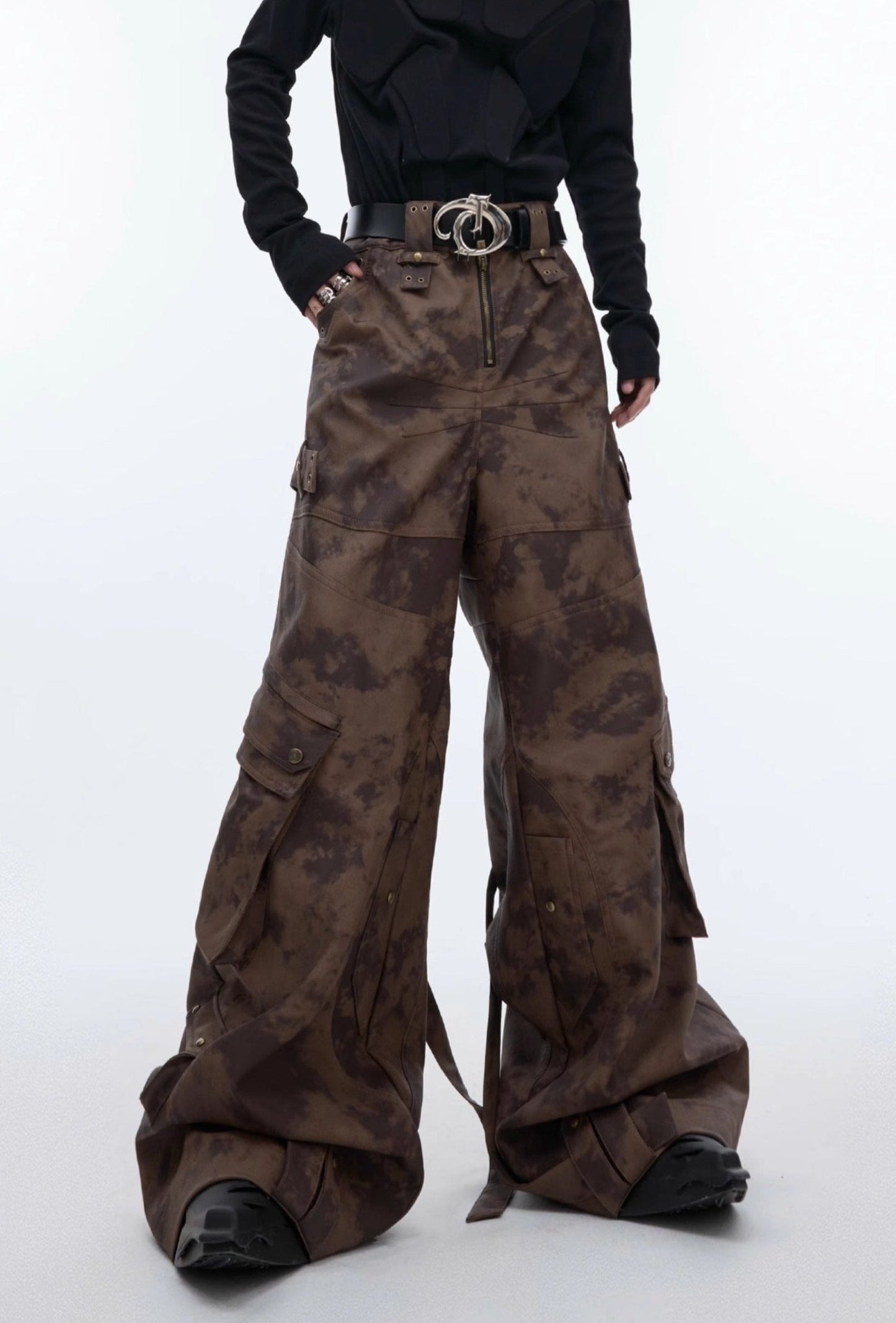 【24s Aug.】Retro Sfumato Multi-Pocket Cargo Leather Pants