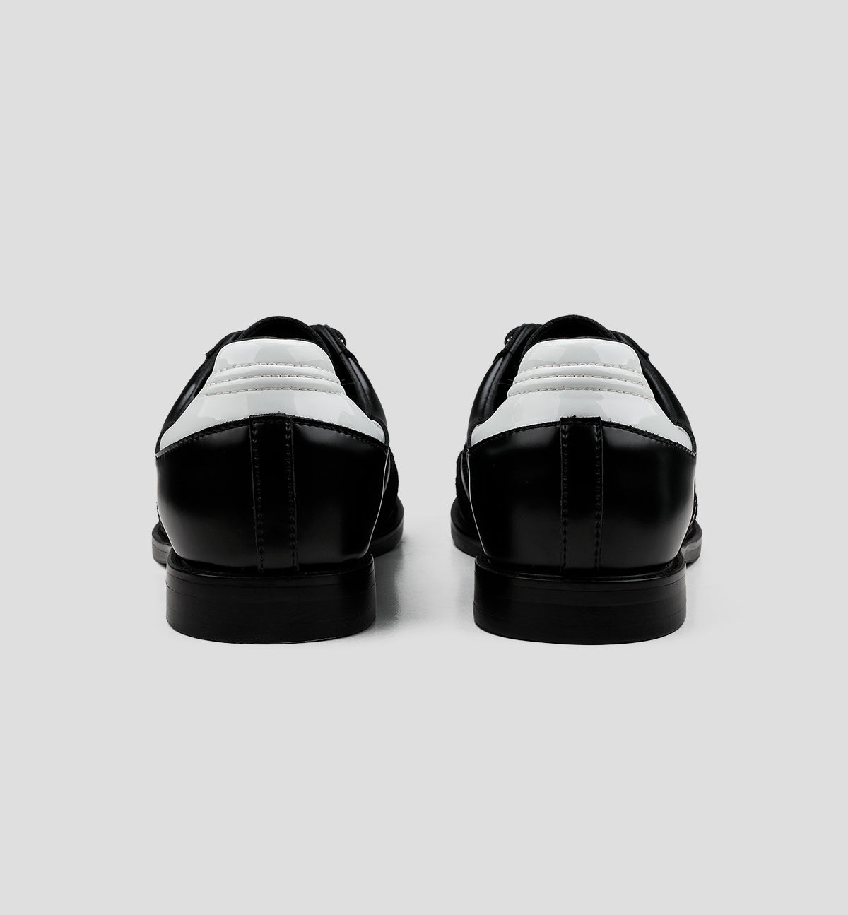 Simple Black And White Leather Dexter Shoes