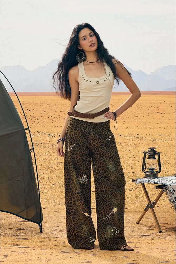 【25s Aug.】Washed Blue Leopard Embroidered Flared Jeans